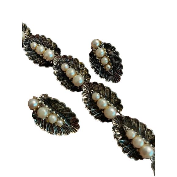 Vintage silver bracelet & clip on earrings set - Picture 8 of 8